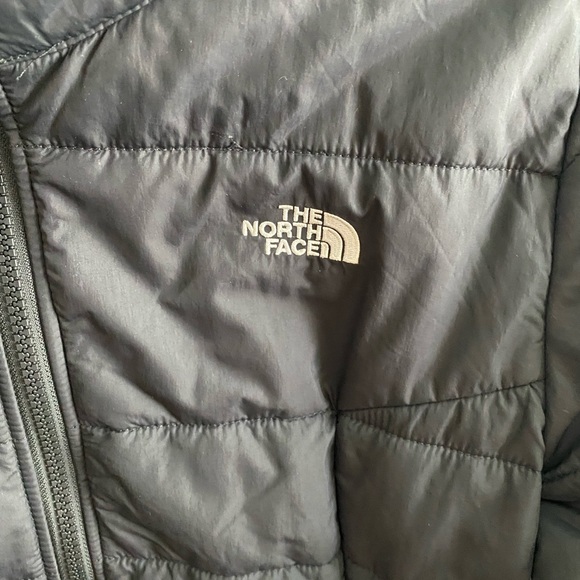 The North Face Women’s Jacket - Picture 3 of 7